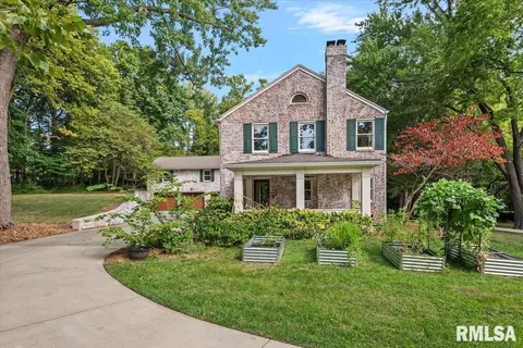Exterior - 2031 Outer Park Dr, Springfield, IL 62704 photo 1 of 13