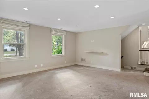 Living - 2031 Outer Park Dr, Springfield, IL 62704 photo 5 of 8