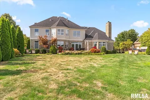Exterior - 4712 Bears Paw Ct, Springfield, IL 62711 photo 9 of 11