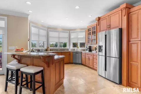 Kitchen - 4712 Bears Paw Ct, Springfield, IL 62711 photo 2 of 4