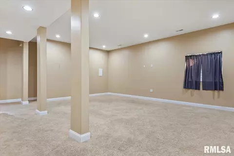 Living - 3704 Crystal Spring Dr, Springfield, IL 62711 photo 7 of 7