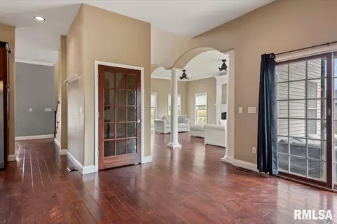 Entry Way - 3704 Crystal Spring Dr, Springfield, IL 62711 photo 3 of 4