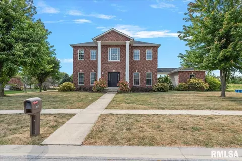 Exterior - 3704 Crystal Spring Dr, Springfield, IL 62711 photo 2 of 11