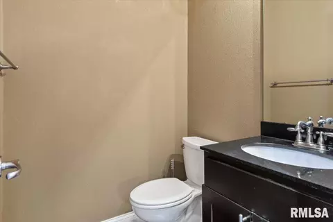 Bath - 3704 Crystal Spring Dr, Springfield, IL 62711 photo 1 of 4