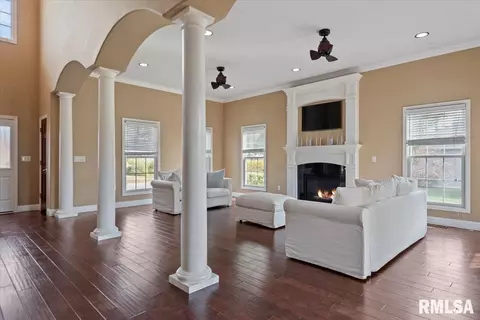 Other - 3704 Crystal Spring Dr, Springfield, IL 62711 photo 2 of 17