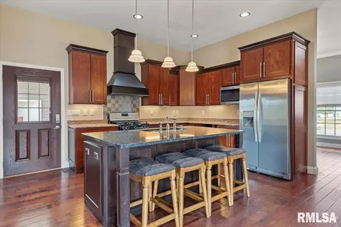 Kitchen - 3704 Crystal Spring Dr, Springfield, IL 62711 photo 1 of 4