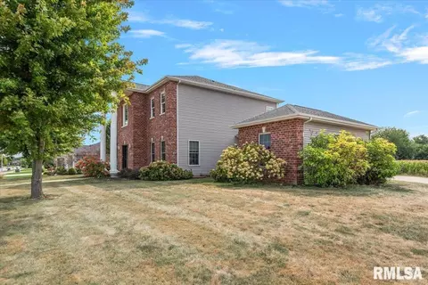Exterior - 3704 Crystal Spring Dr, Springfield, IL 62711 photo 5 of 11