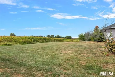 Exterior - 3704 Crystal Spring Dr, Springfield, IL 62711 photo 10 of 11