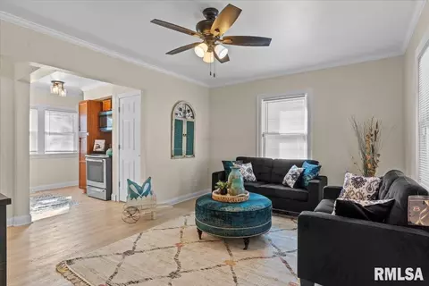 2832 S 3rd St, Springfield, IL 62703 photo 5