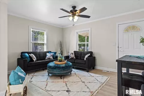 2832 S 3rd St, Springfield, IL 62703 photo 6