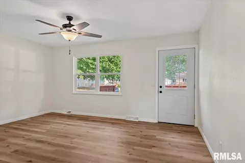 2608 Sandgate Rd, Springfield, IL 62702 photo 6