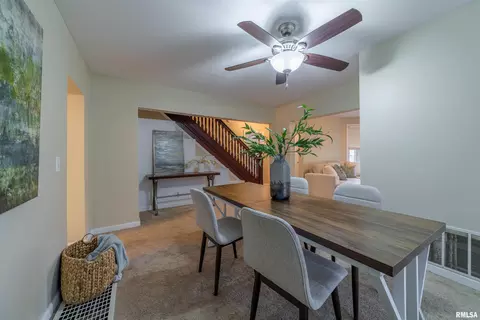 Dining - 325 E Columbus St, Columbus, IL 62320 photo 2 of 2