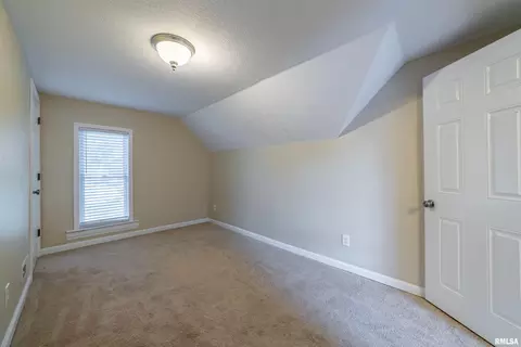 Bedroom - 325 E Columbus St, Columbus, IL 62320 photo 8 of 8