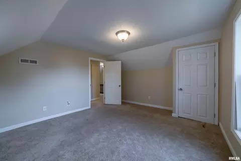 Bedroom - 325 E Columbus St, Columbus, IL 62320 photo 5 of 8