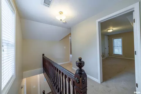 Entry Way - 325 E Columbus St, Columbus, IL 62320 photo 4 of 4
