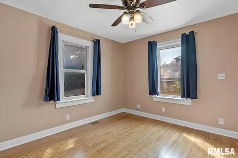 2061 N 20th St, Springfield, IL 62702 photo 13
