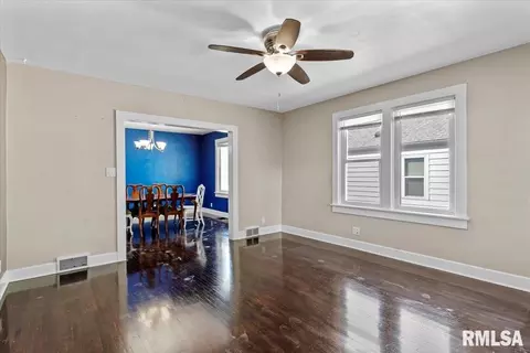 2061 N 20th St, Springfield, IL 62702 photo 6