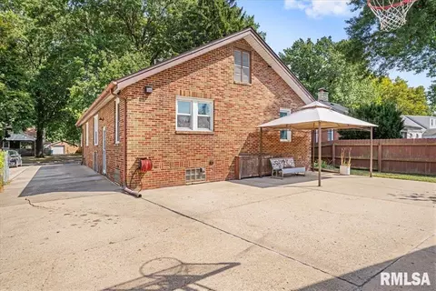 2061 N 20th St, Springfield, IL 62702 photo 32
