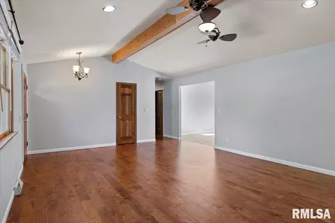 Living - 1060 Lenhart Rd, Springfield, IL 62711 photo 4 of 6