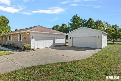 Exterior - 1060 Lenhart Rd, Springfield, IL 62711 photo 6 of 6