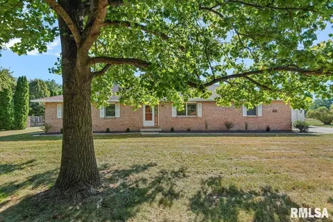 Exterior - 1060 Lenhart Rd, Springfield, IL 62711 photo 1 of 6