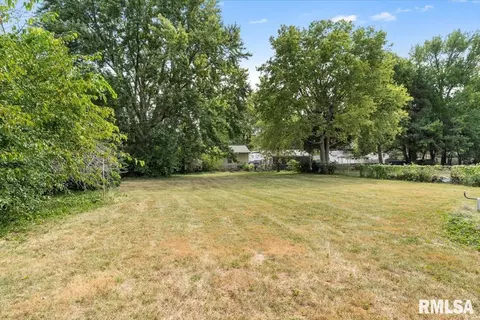 Exterior - 3418 S Park Ave, Springfield, IL 62704 photo 2 of 4