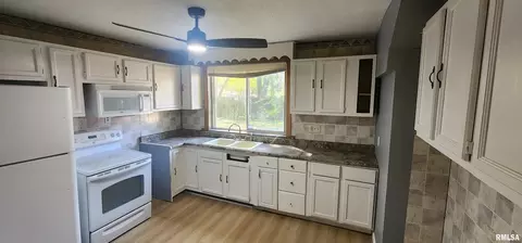 Other - 1710 E Carpenter St, Springfield, IL 62702 photo 4 of 12