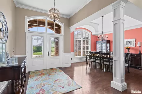 Entry Way - 4509 Lynhurst Rd, Springfield, IL 62711 photo 1 of 4
