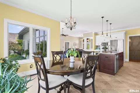 Dining - 4509 Lynhurst Rd, Springfield, IL 62711 photo 4 of 4