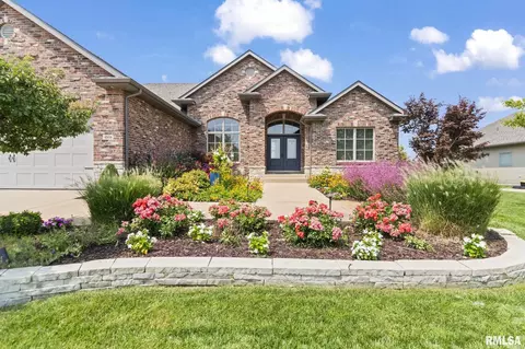 Exterior - 4509 Lynhurst Rd, Springfield, IL 62711 photo 3 of 12