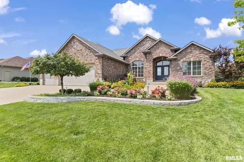 Exterior - 4509 Lynhurst Rd, Springfield, IL 62711 photo 2 of 12