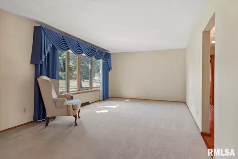 1912 23rd St, Springfield, IL 62702 photo 5