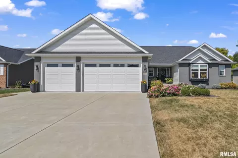 3513 Deer Run Dr, Springfield, IL 62711