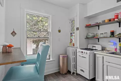 Kitchen - 826 S Walnut St, Springfield, IL 62704 photo 1 of 3
