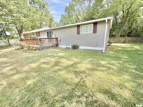 Exterior - 403 12 Jared St, Abingdon, IL 61410 photo 2 of 8