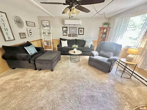 Living - 403 12 Jared St, Abingdon, IL 61410 photo 5 of 5