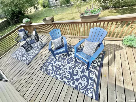 Exterior - 403 12 Jared St, Abingdon, IL 61410 photo 5 of 8