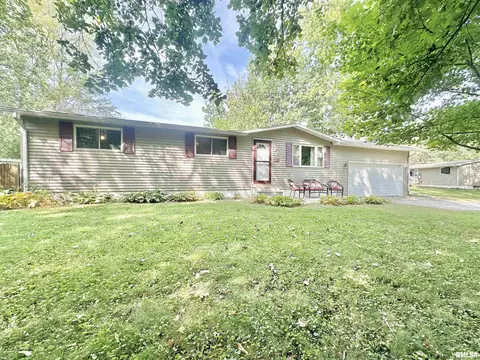 403 12 Jared St, Abingdon, IL 61410