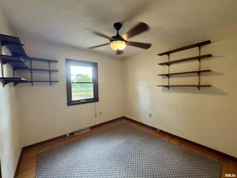 3909 Pine Tree Rd, Quincy, IL 62305 photo 11