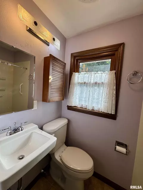 3909 Pine Tree Rd, Quincy, IL 62305 photo 16