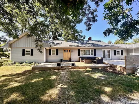 1106 E Vandalia Rd, Jacksonville, IL 62650