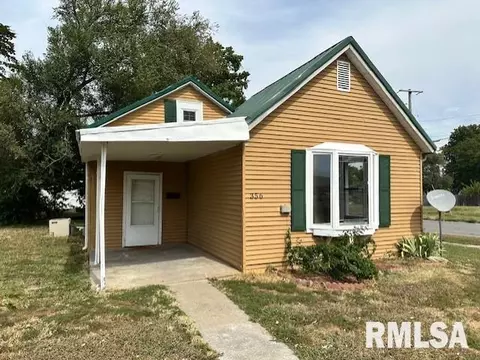 356 E Lafayette Ave, Jacksonville, IL 62650