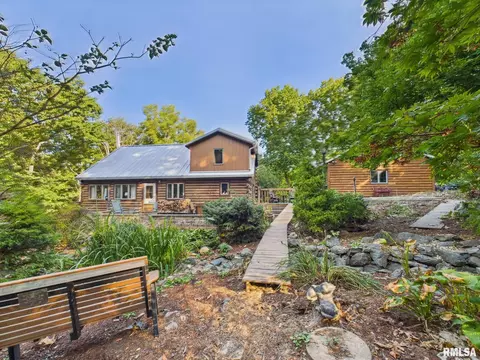 14138 Boyscout Trl, Petersburg, IL 62675