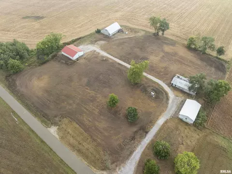 7865 Spring Lake Rd, Manito, IL 61546