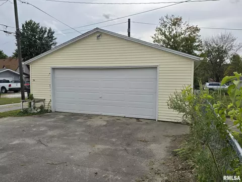 740 Broadway St, Hamilton, IL 62341 photo 21