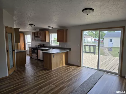 740 Broadway St, Hamilton, IL 62341 photo 4