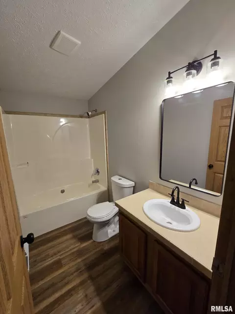 740 Broadway St, Hamilton, IL 62341 photo 13