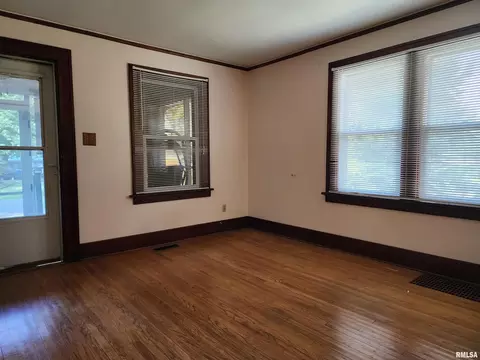 1808 N 7th St, Springfield, IL 62702 photo 2