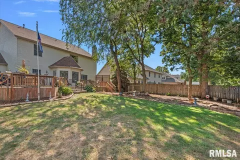 Exterior - 6401 Raintree Pl, Springfield, IL 62712 photo 6 of 11