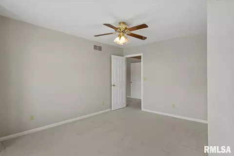 Bedroom - 6401 Raintree Pl, Springfield, IL 62712 photo 2 of 9